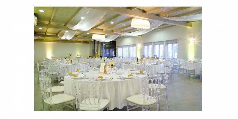 Organisation de Mariage en Vaucluse avec mobilier et décorations